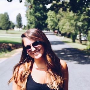 Meet your Posher, Maryelisabeth